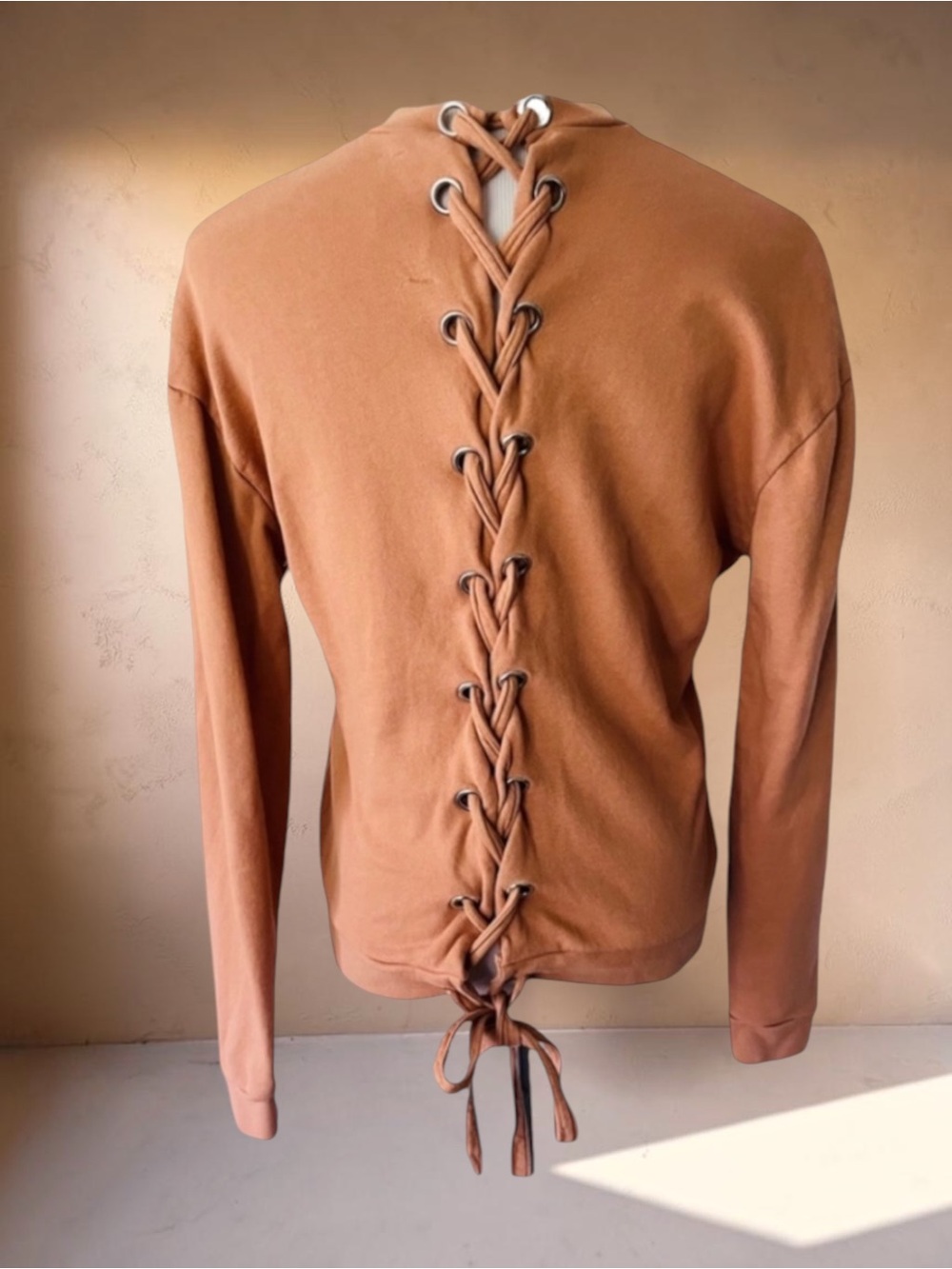 NWOT LOVERS AND FRIENDS Lace up Sweatshirt Size Small